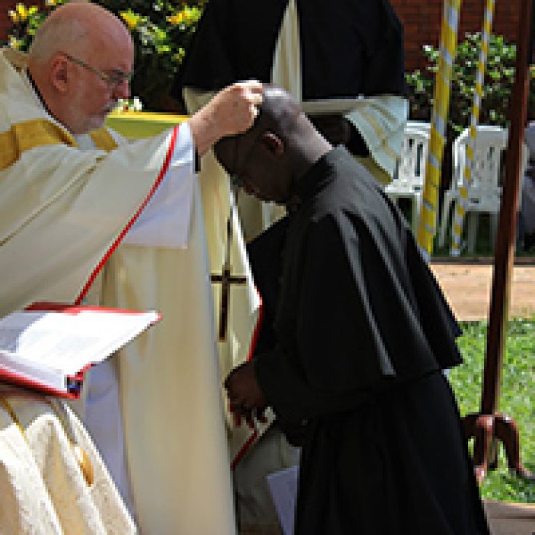 fr_o_hara_gives_the_final_profession_cross